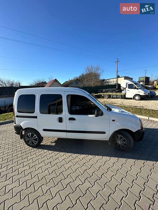 Минивэн Renault Kangoo 2000 в Шумске фото 16 Минивэн Renault Kangoo 2000 в Шумске