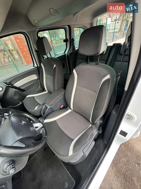 Минивэн Renault Kangoo 2014 в Житомире