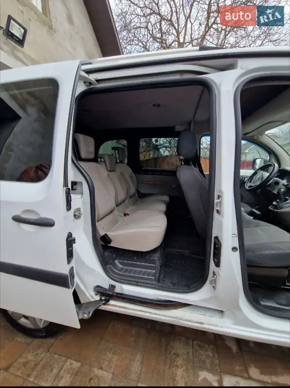 Мінівен Renault Kangoo 2010 в 