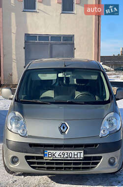 Минивэн Renault Kangoo 2010 в Сарнах