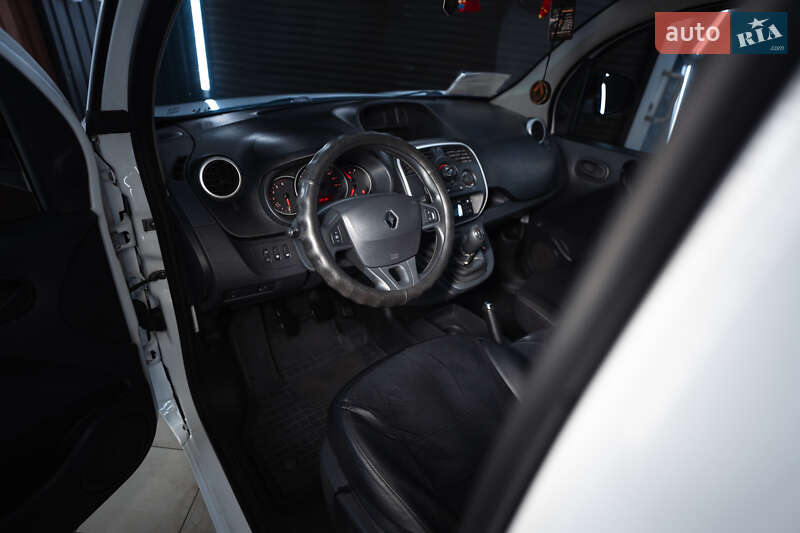 Грузовой фургон Renault Kangoo 2016 в Полтаве