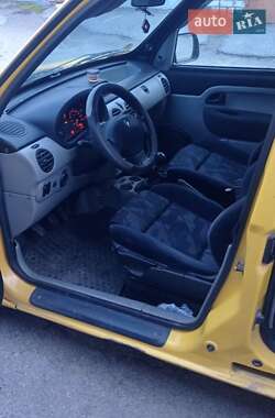 Минивэн Renault Kangoo 2003 в 