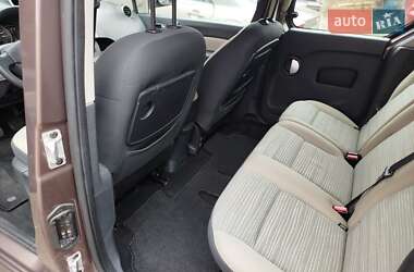 Минивэн Renault Kangoo 2011 в 