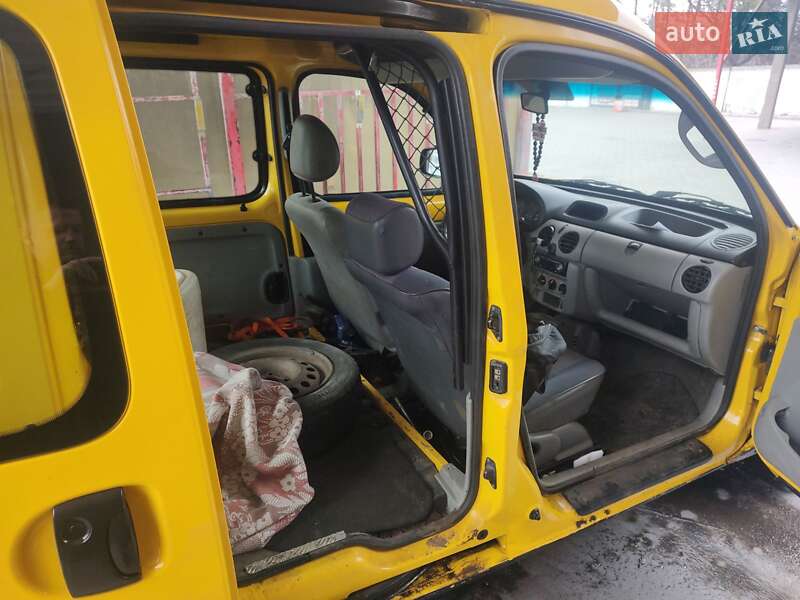 Вантажопасажирський фургон Renault Kangoo 2003 в Білій Церкві