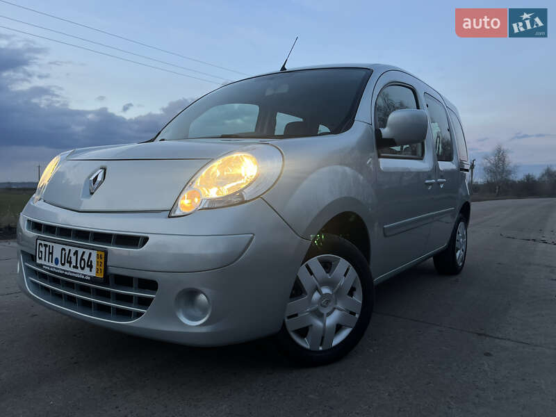 Мінівен Renault Kangoo 2009 в Сумах