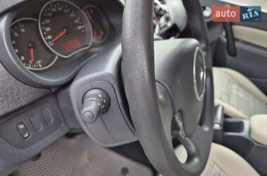 Минивэн Renault Kangoo 2012 в 