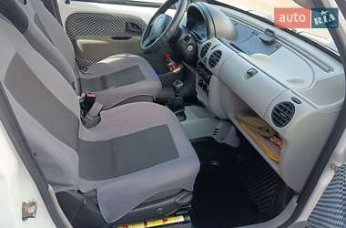 Минивэн Renault Kangoo 2002 в 