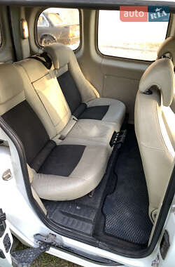 Минивэн Renault Kangoo 2011 в 
