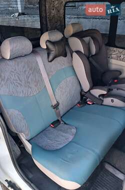 Минивэн Renault Kangoo 2002 в 