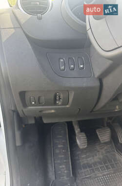 Мінівен Renault Kangoo 2013 в 