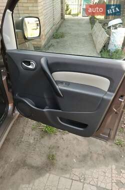 Минивэн Renault Kangoo 2012 в 