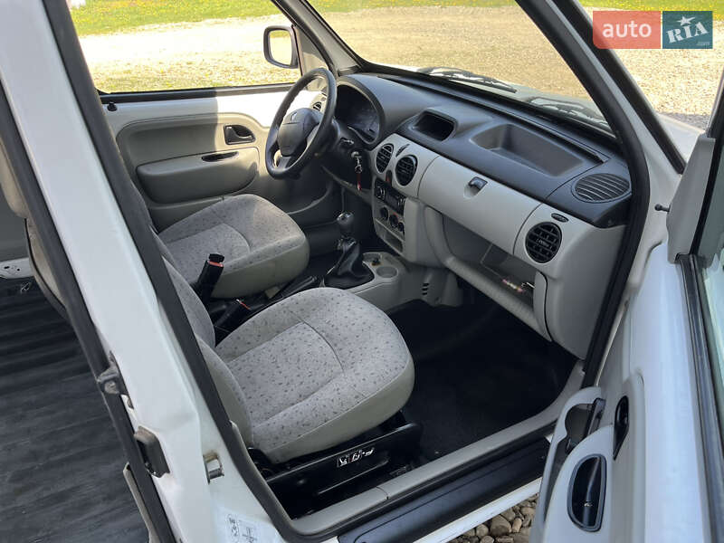 Вантажний фургон Renault Kangoo 2004 в Вижниці