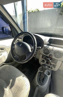 Мінівен Renault Kangoo 2006 в 