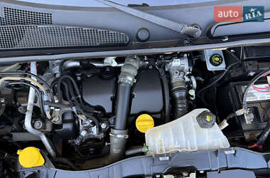 Мінівен Renault Kangoo 2015 в 