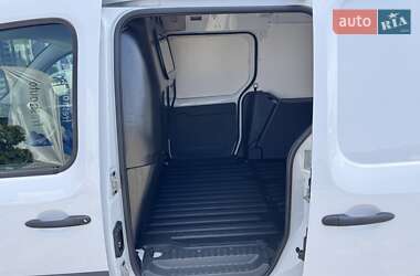 Грузовой фургон Renault Kangoo 2019 в 