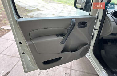 Мінівен Renault Kangoo 2010 в 
