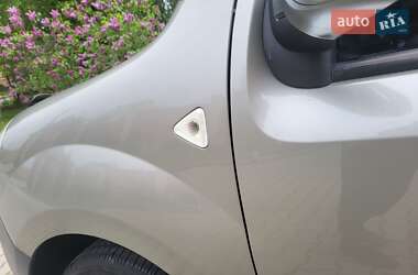 Минивэн Renault Kangoo 2011 в 