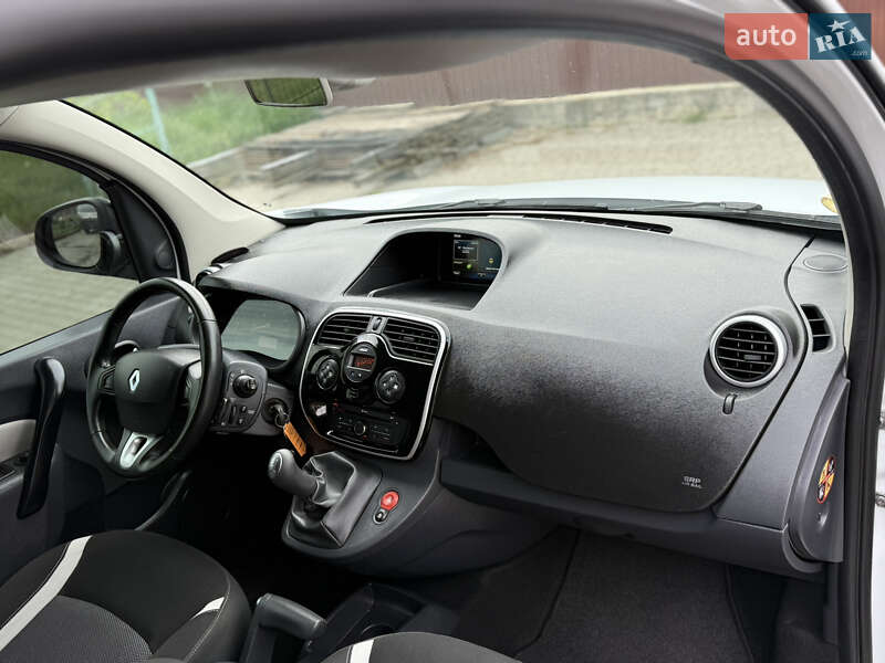 Мінівен Renault Kangoo 2015 в Києві