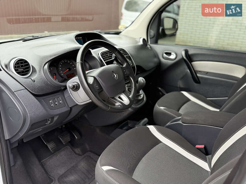 Мінівен Renault Kangoo 2015 в Києві