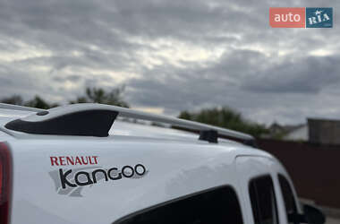 Минивэн Renault Kangoo 2015 в 