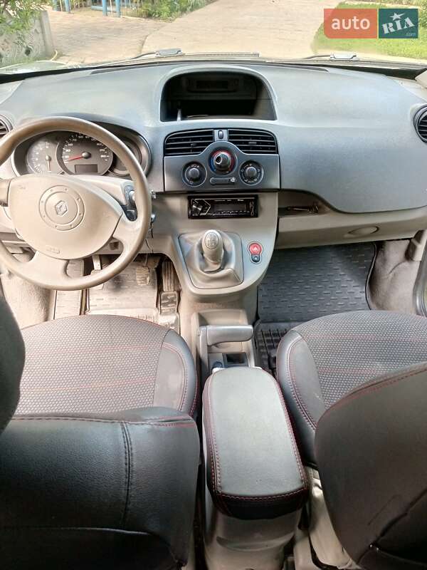 Минивэн Renault Kangoo 2008 в Ахтырке