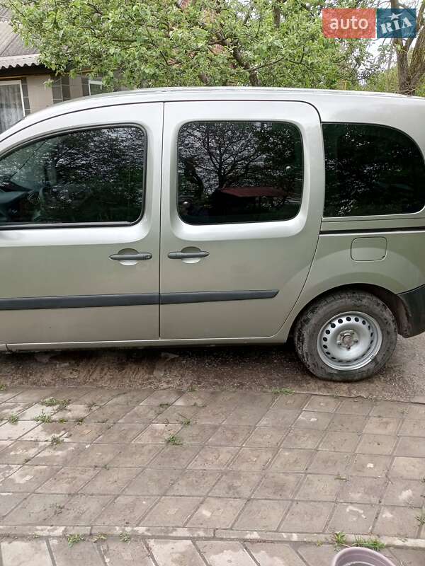 Минивэн Renault Kangoo 2008 в Ахтырке
