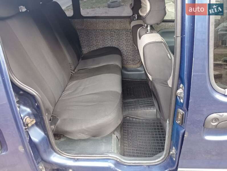 Минивэн Renault Kangoo 2001 в Николаеве