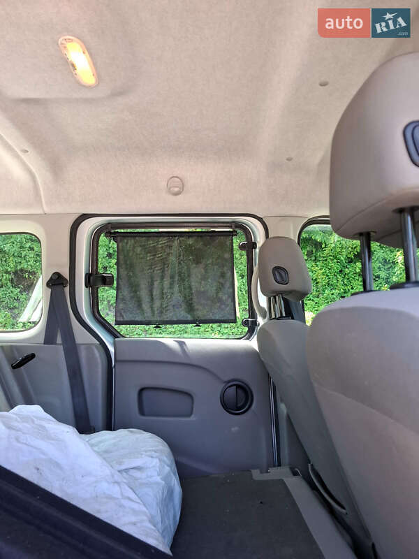 Минивэн Renault Kangoo 2008 в Луцке
