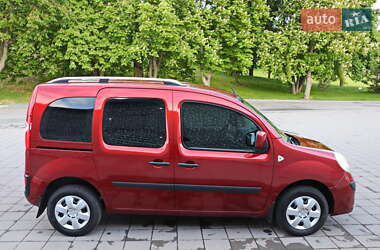 Минивэн Renault Kangoo 2011 в 