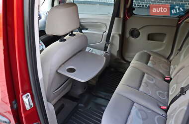 Минивэн Renault Kangoo 2011 в 