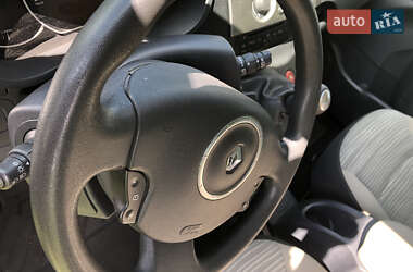 Минивэн Renault Kangoo 2011 в 