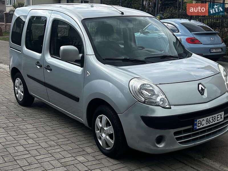 Минивэн Renault Kangoo 2011 в Луцке