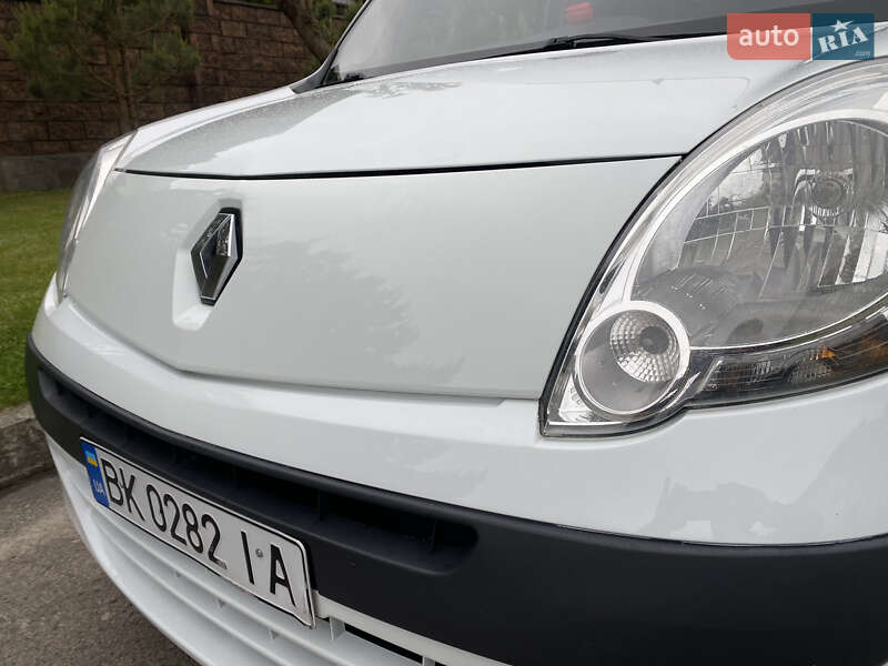 Грузовой фургон Renault Kangoo 2011 в Ровно