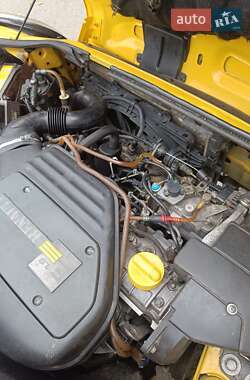 Вантажний фургон Renault Kangoo 2000 в 