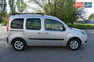 Минивэн Renault Kangoo 2015 в 