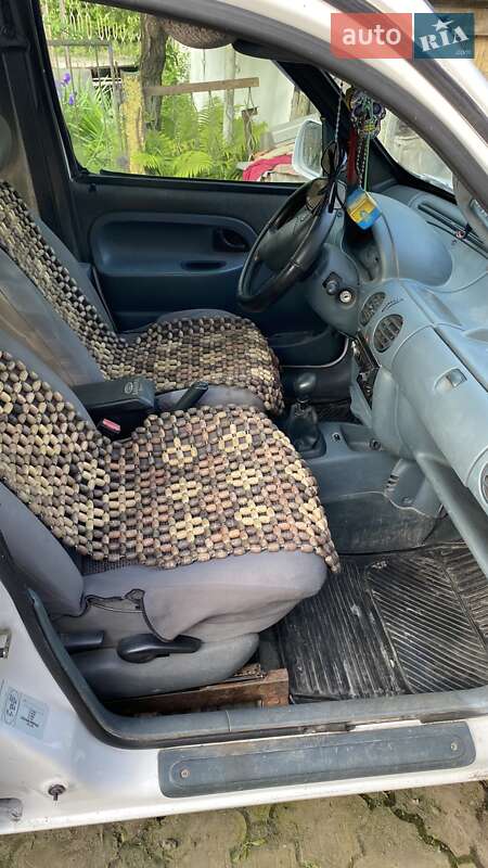 Минивэн Renault Kangoo 1999 в Волочиске