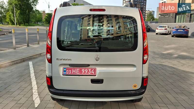 Минивэн Renault Kangoo 2012 в Луцке