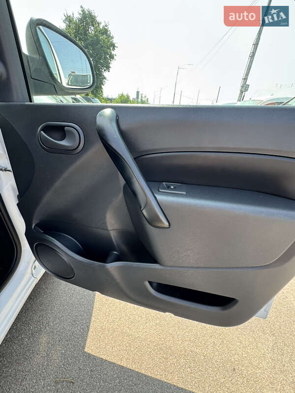 Грузовой фургон Renault Kangoo 2020 в Киеве