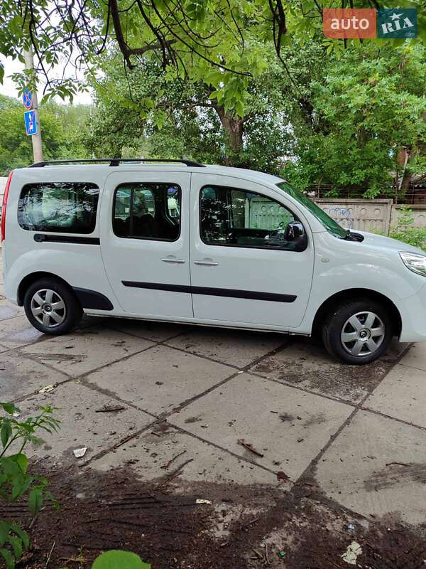 Минивэн Renault Kangoo 2014 в Киеве