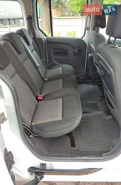 Минивэн Renault Kangoo 2014 в 