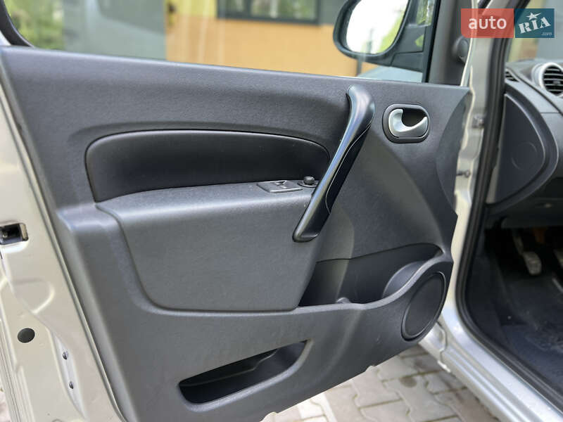 Минивэн Renault Kangoo 2014 в Луцке