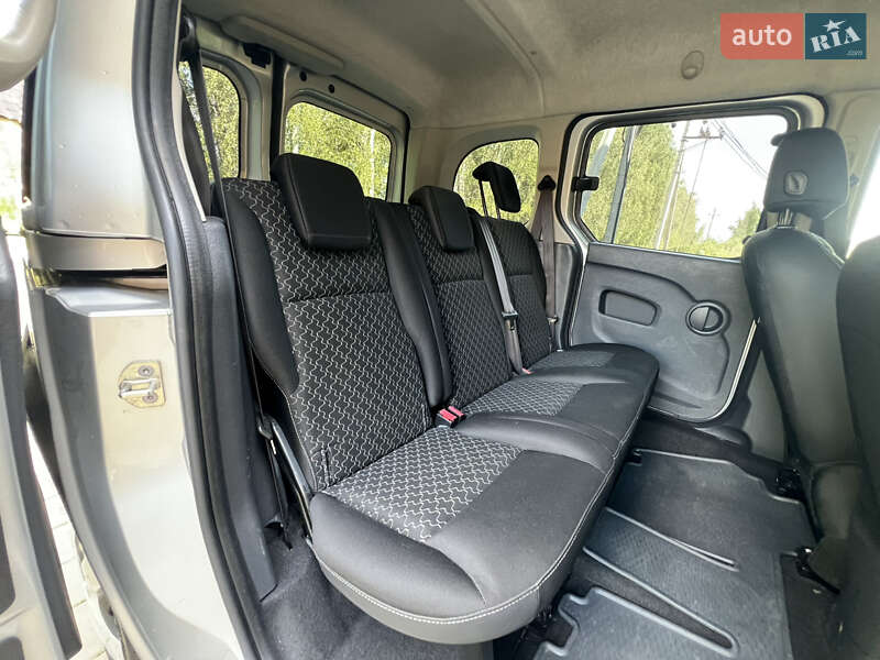 Минивэн Renault Kangoo 2014 в Луцке