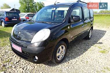 Минивэн Renault Kangoo 2012 в Косове