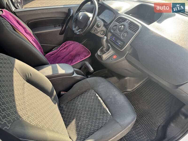 Грузовой фургон Renault Kangoo 2013 в Черновцах