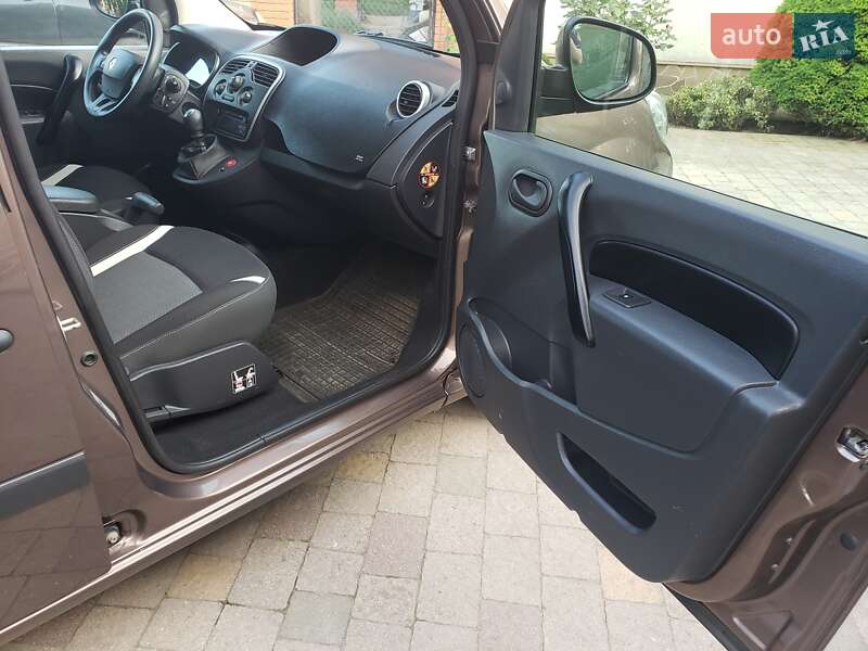 Мінівен Renault Kangoo 2014 в Луцьку