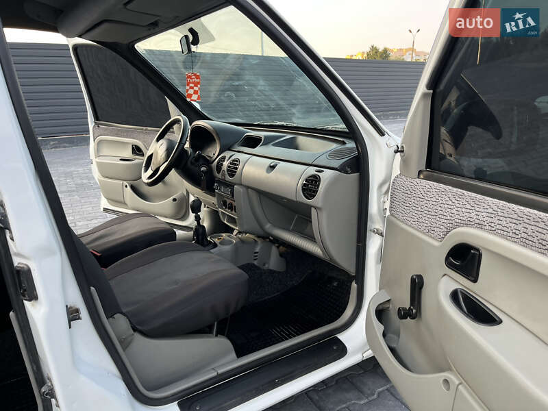 Минивэн Renault Kangoo 2003 в Каменец-Подольском фото 51 Минивэн Renault Kangoo 2003 в Каменец-Подольском