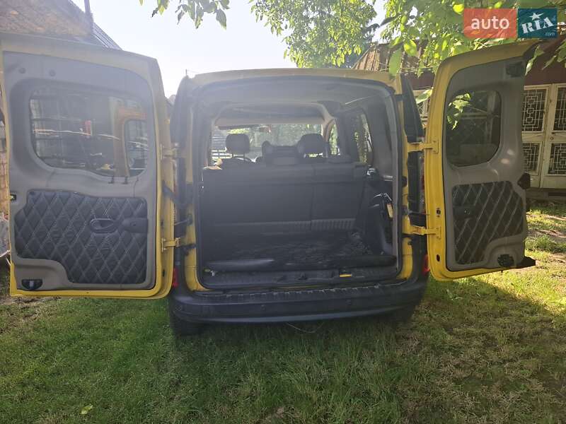 Минивэн Renault Kangoo 2015 в Ужгороде