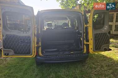 Минивэн Renault Kangoo 2015 в 