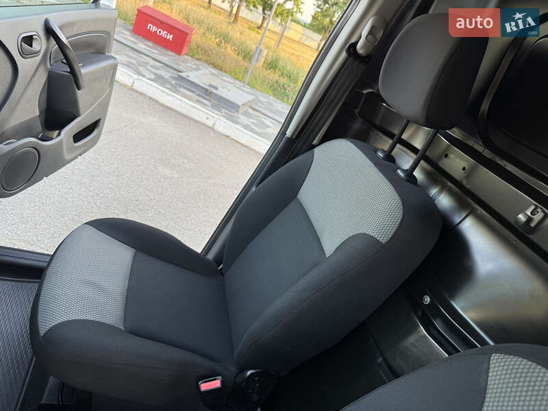 Вантажний фургон Renault Kangoo 2021 в Дніпрі