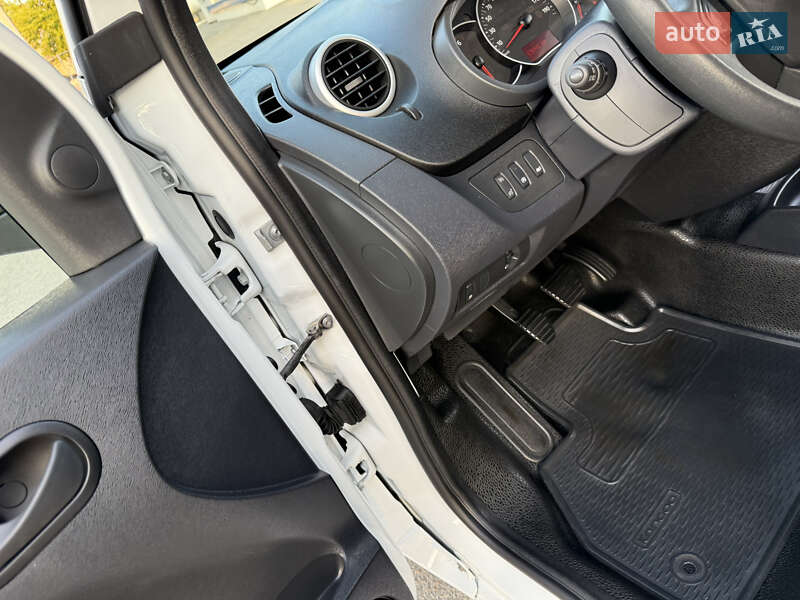Вантажний фургон Renault Kangoo 2021 в Дніпрі